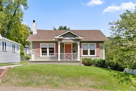 517 Young Avenue