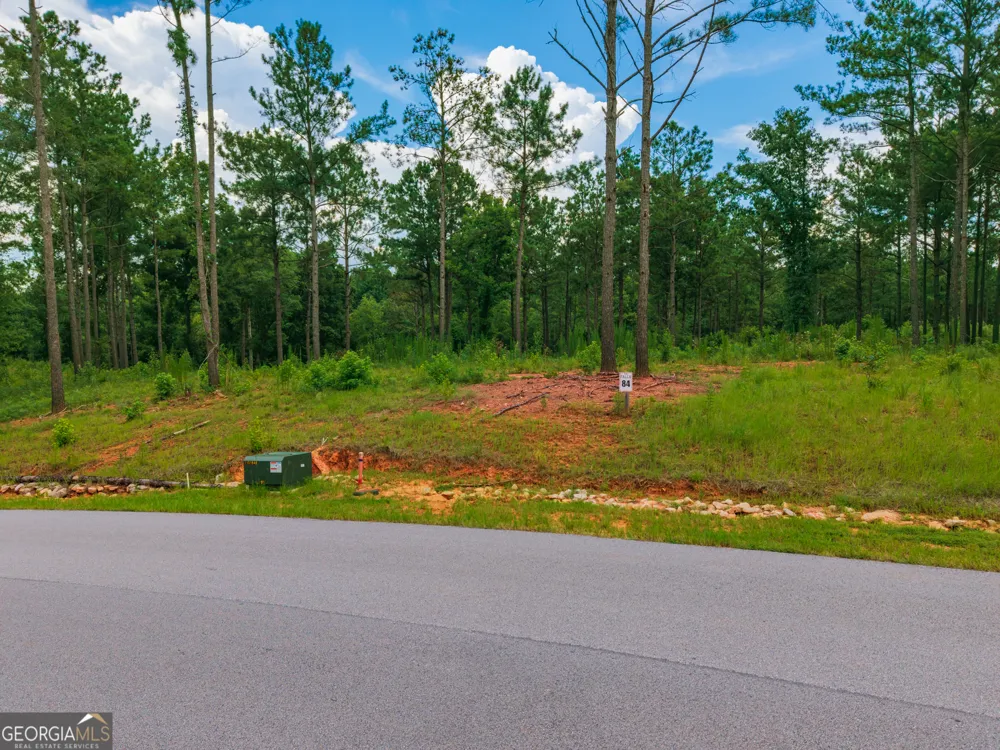143 Falls LN Milledgeville, GA 31061