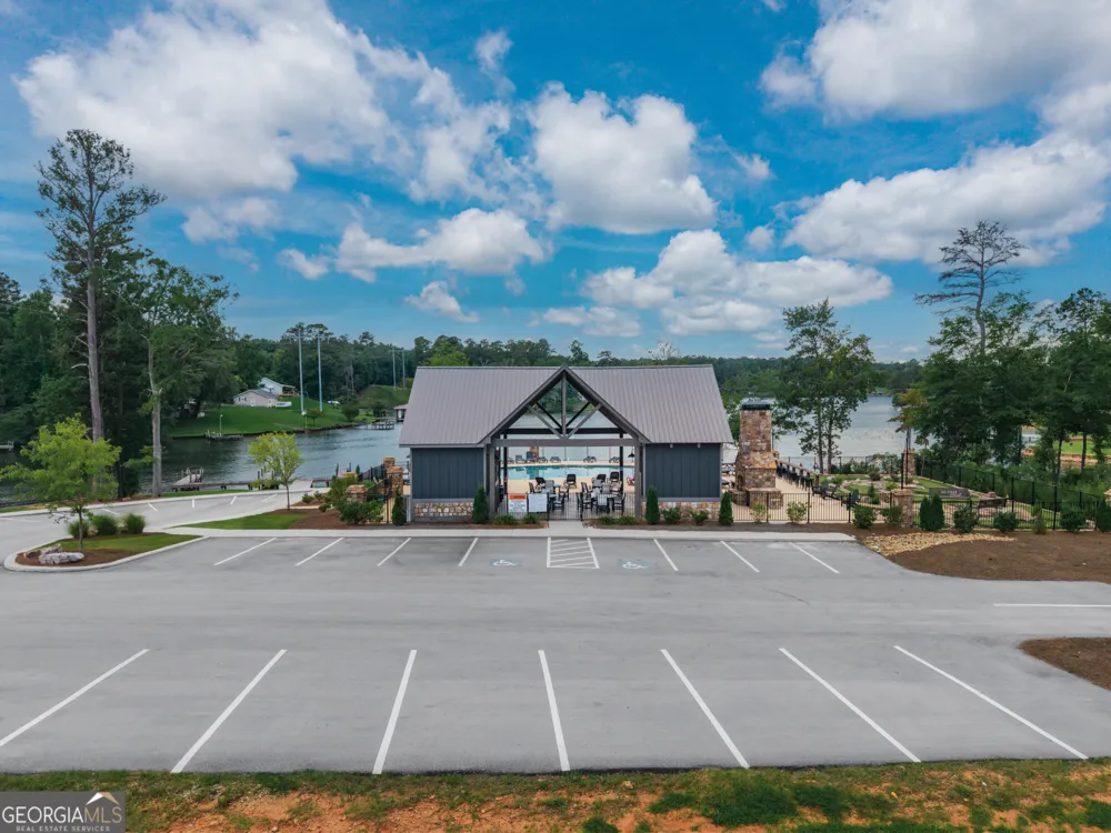 143 Falls LN Milledgeville, GA 31061