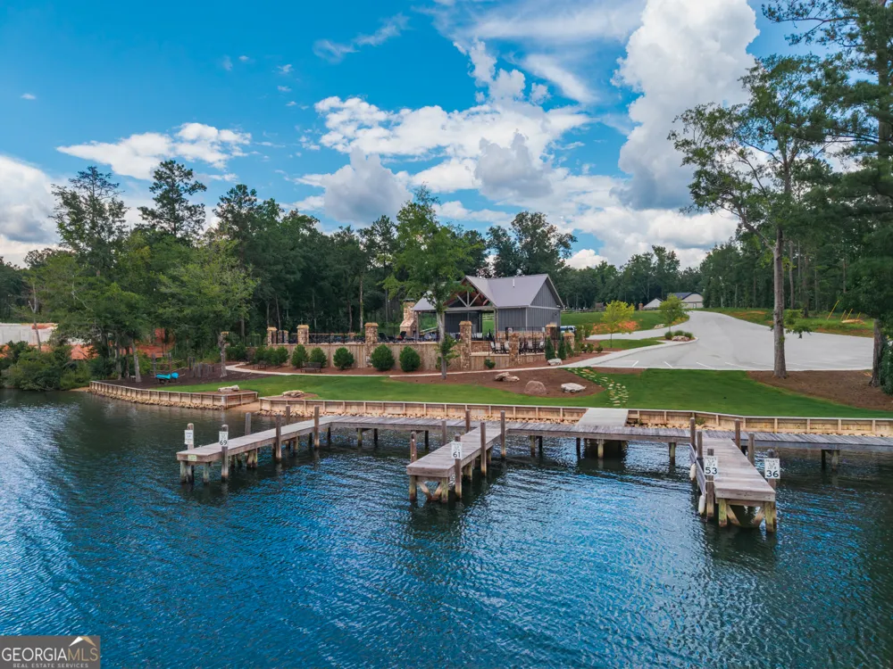 143 Falls LN Milledgeville, GA 31061