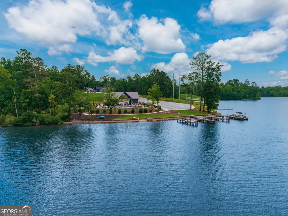 143 Falls LN Milledgeville, GA 31061