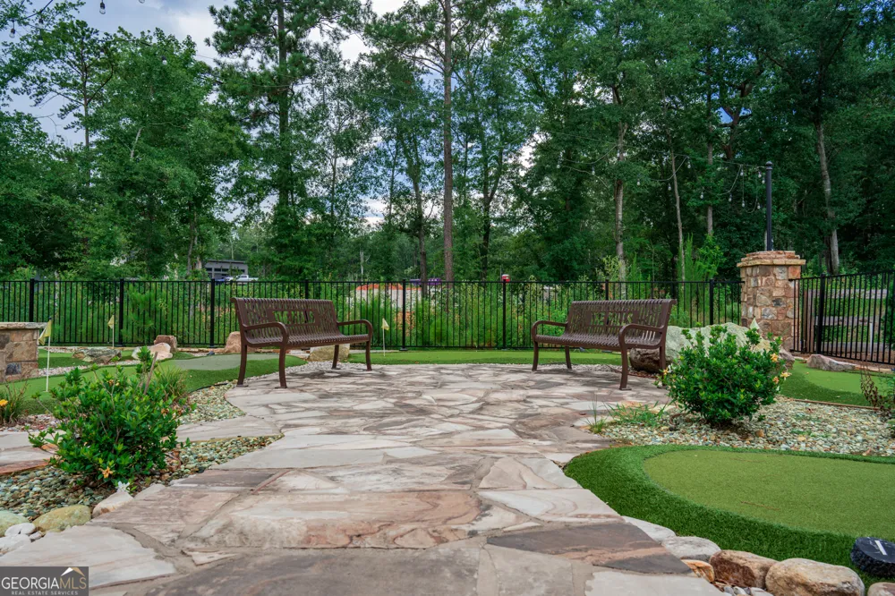 143 Falls LN Milledgeville, GA 31061