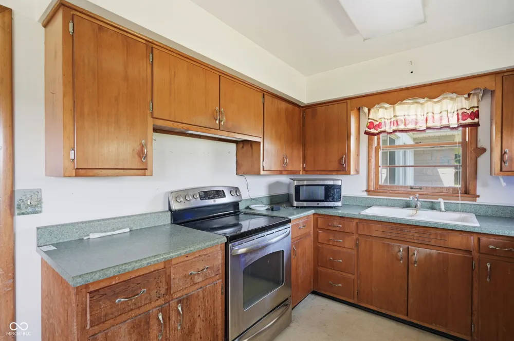 1720 W Alto Road Kokomo, IN 46902