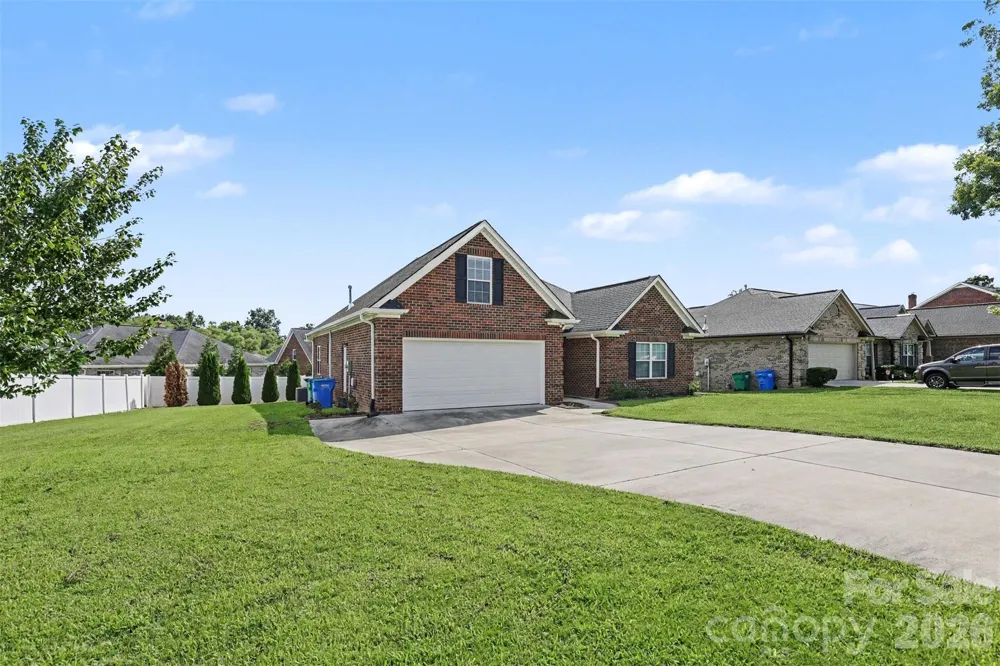 3552 Brickwood Circle Midland, NC 28107