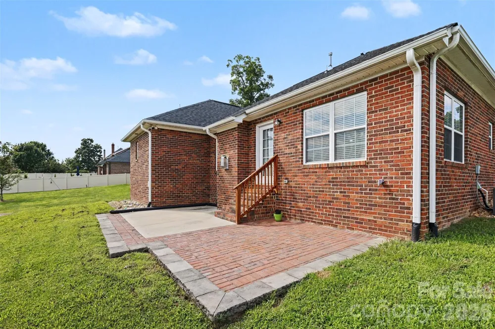 3552 Brickwood Circle Midland, NC 28107