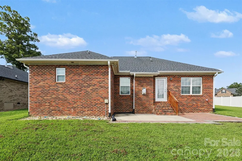 3552 Brickwood Circle Midland, NC 28107