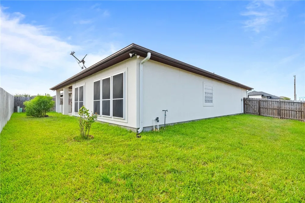 7813 Iron Man Drive Corpus Christi, TX 78414