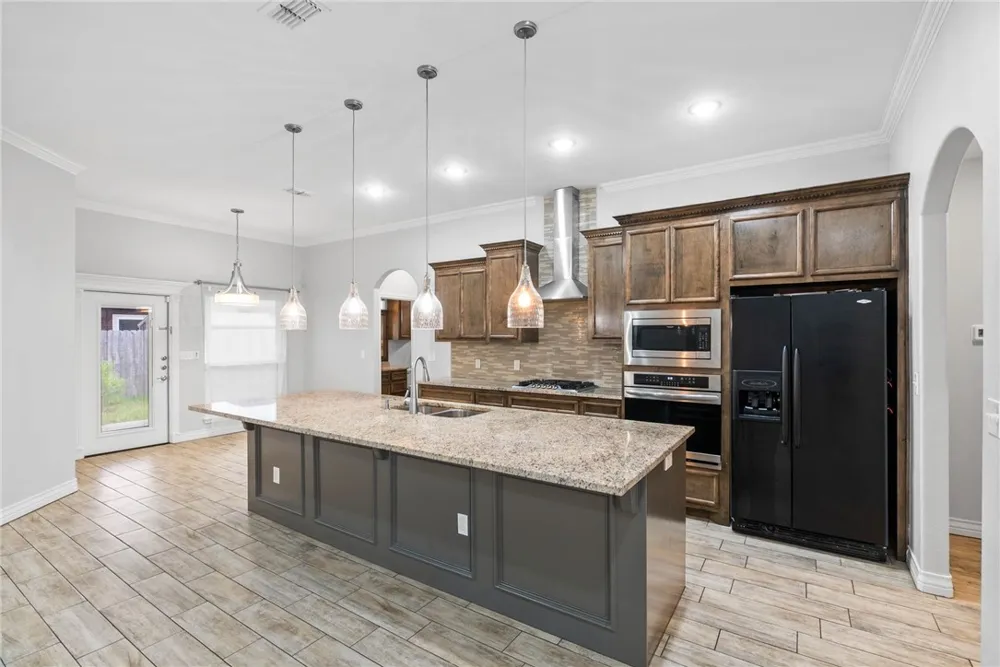 7813 Iron Man Drive Corpus Christi, TX 78414