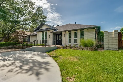 7018 Deloache