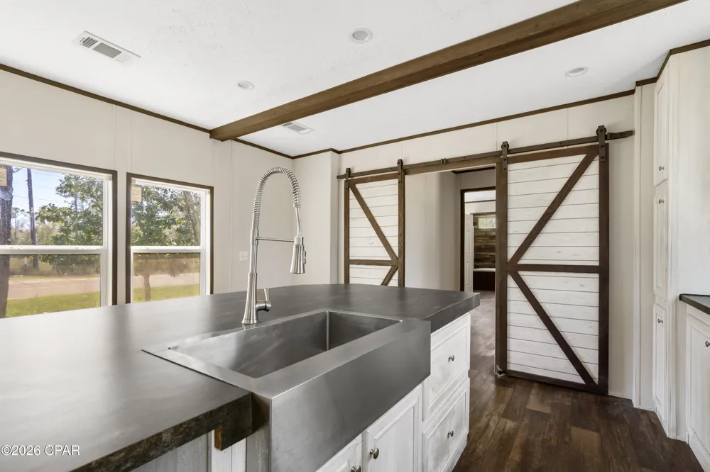 13615 Highway 167 Fountain, FL 32438