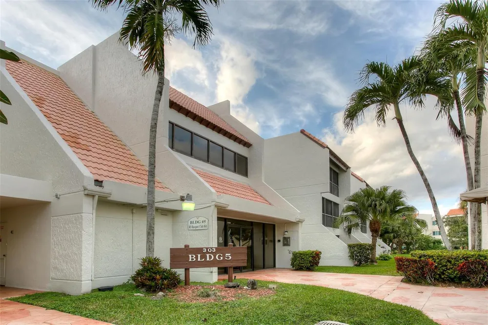 303 RACQUET CLUB ROAD #312 Weston, FL 33326