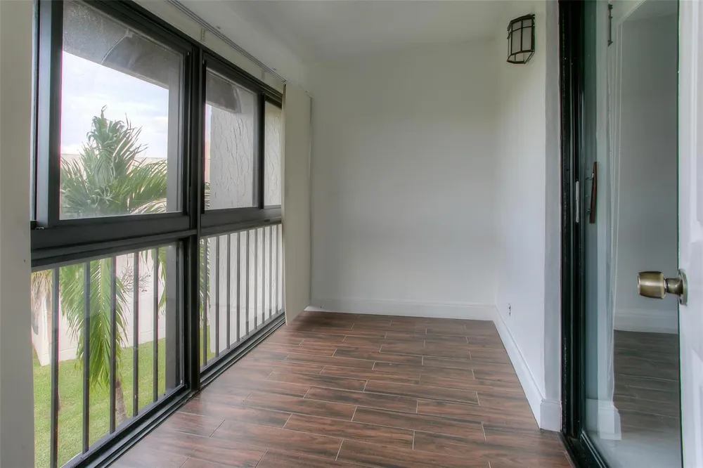 303 RACQUET CLUB ROAD #312 Weston, FL 33326