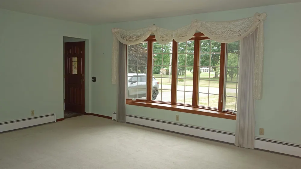 723 Sunflower Drive Chesaning Village, MI 48616
