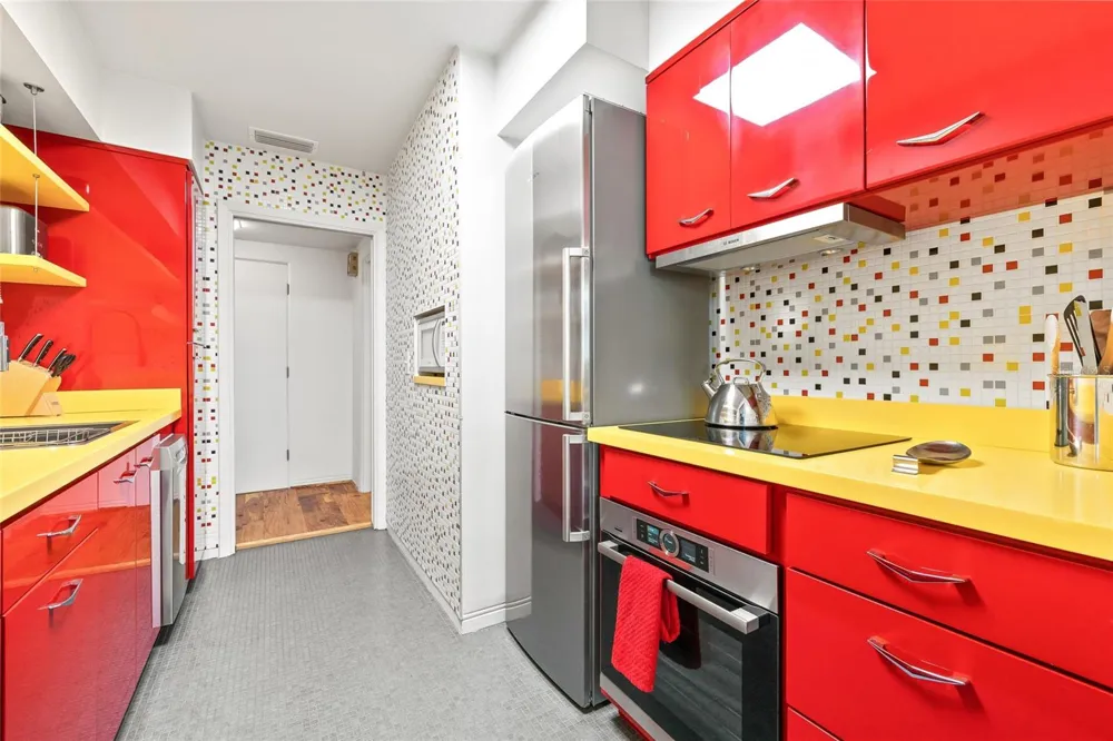 1012 SHORE DRIVE NE #14 St Petersburg, FL 33701