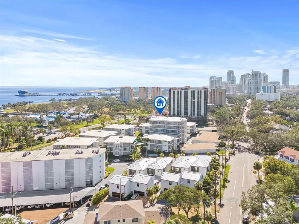 1012 SHORE DRIVE NE #14 St Petersburg, FL 33701