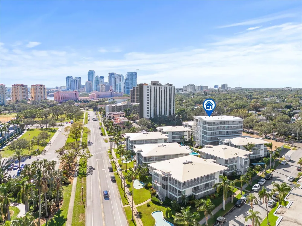 1012 SHORE DRIVE NE #14 St Petersburg, FL 33701