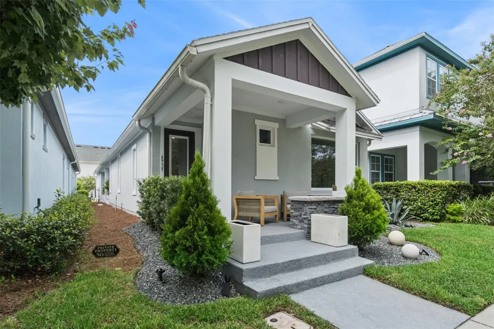 6935 HIGGS ALLEY Orlando, FL 32827