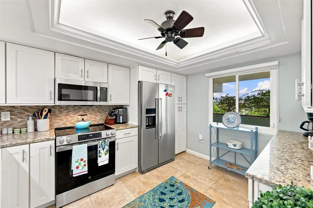 9604 CORTEZ ROAD W #422 Bradenton, FL 34210