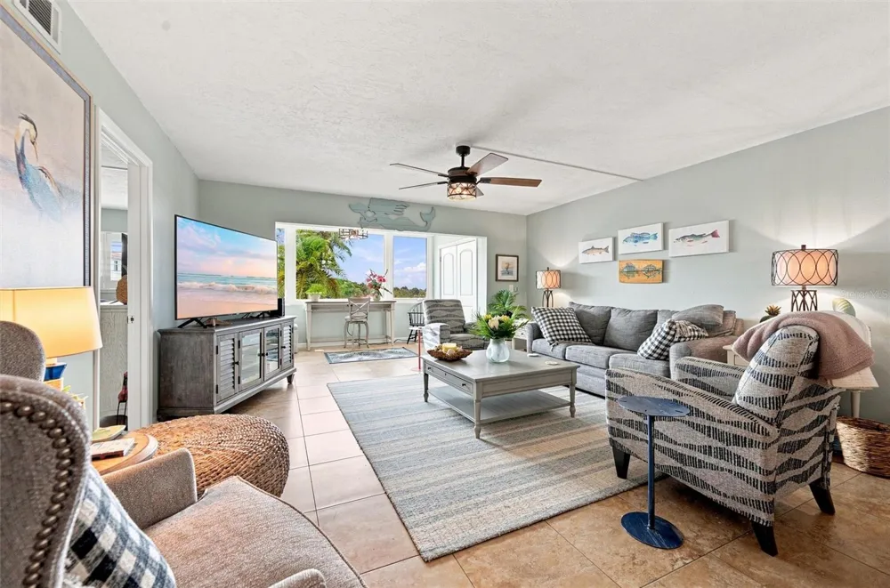 9604 CORTEZ ROAD W #422 Bradenton, FL 34210