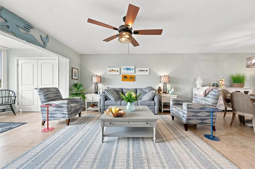 9604 CORTEZ ROAD W #422 Bradenton, FL 34210
