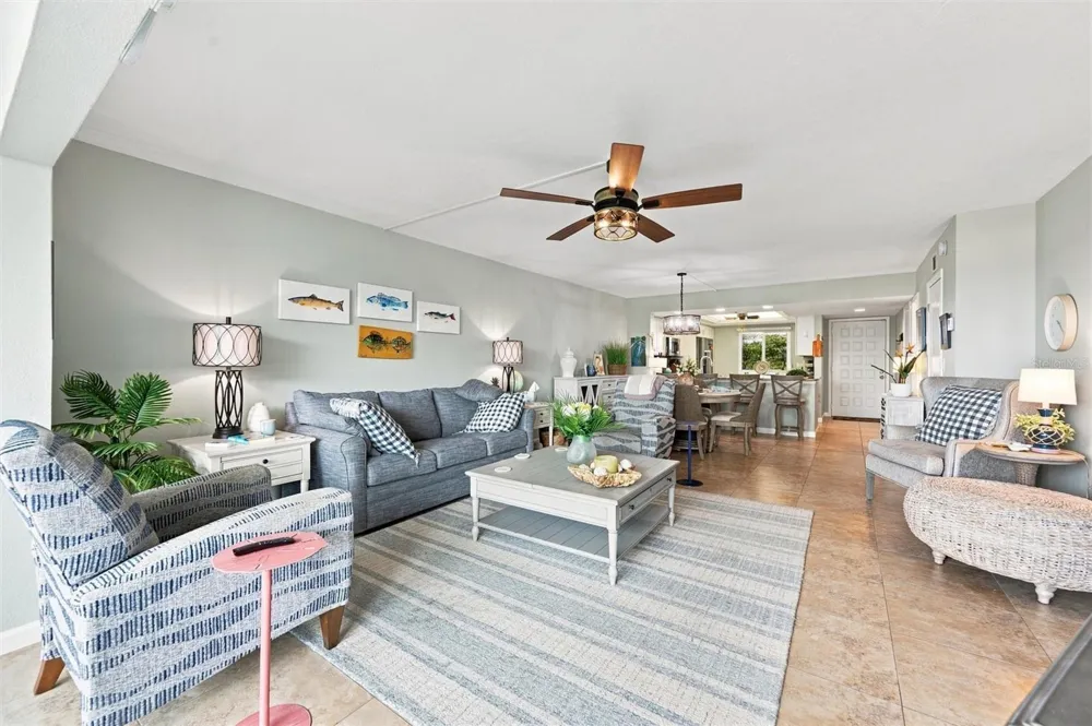 9604 CORTEZ ROAD W #422 Bradenton, FL 34210