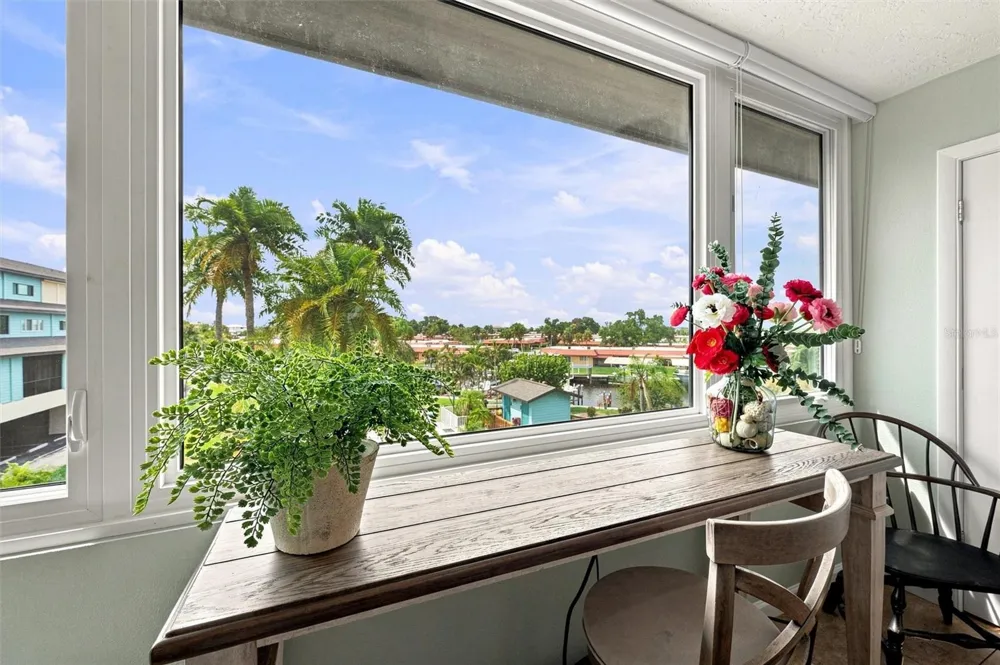 9604 CORTEZ ROAD W #422 Bradenton, FL 34210