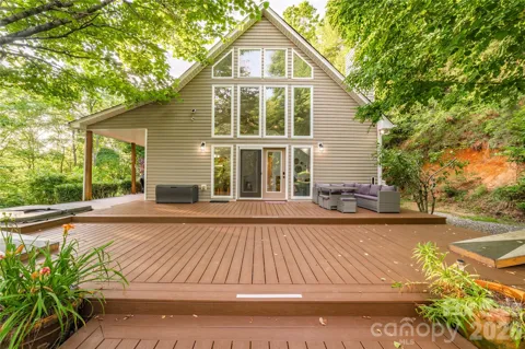 67 Hummingbird Hill Road