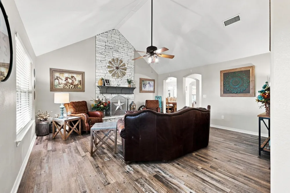 2455 County Road 700 Farmersville, TX 75442