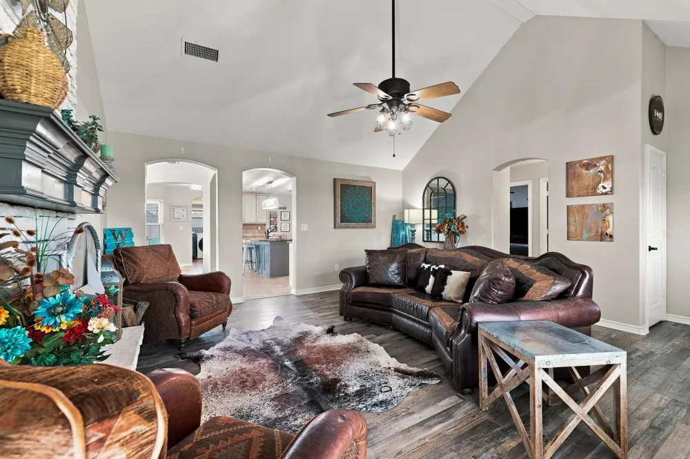 2455 County Road 700 Farmersville, TX 75442