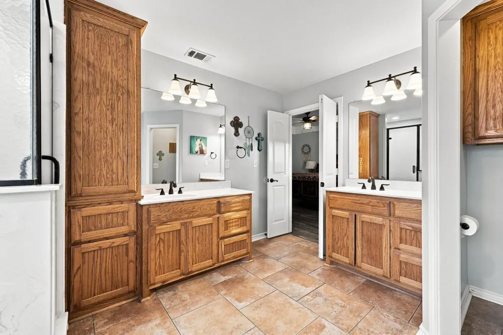 2455 County Road 700 Farmersville, TX 75442
