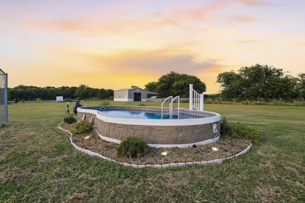 2455 County Road 700 Farmersville, TX 75442