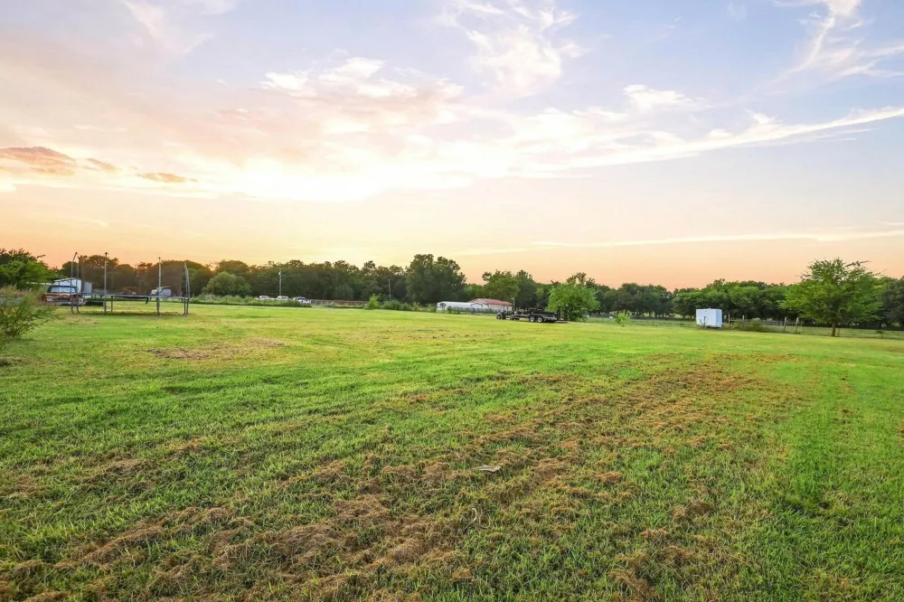 2455 County Road 700 Farmersville, TX 75442