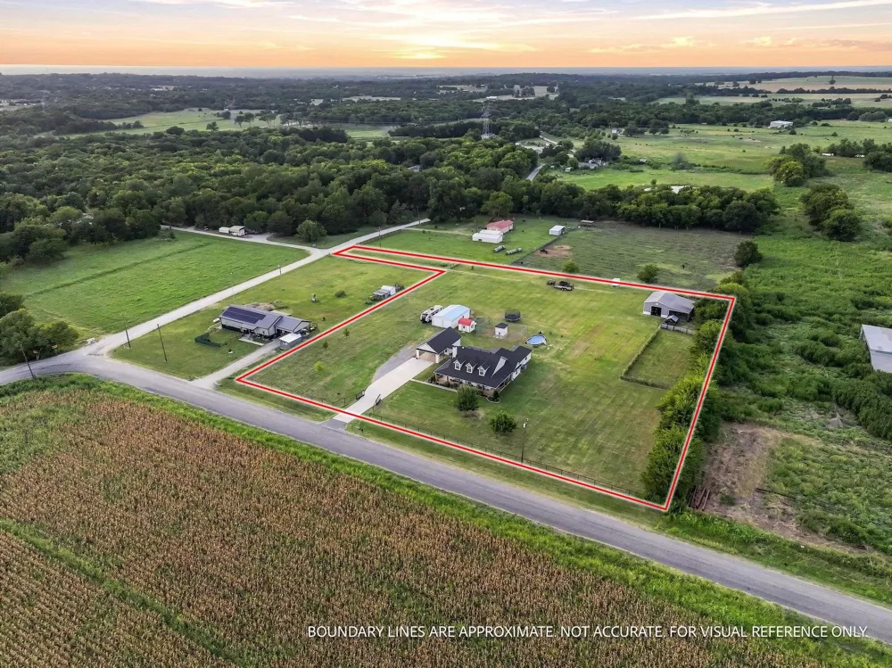 2455 County Road 700 Farmersville, TX 75442