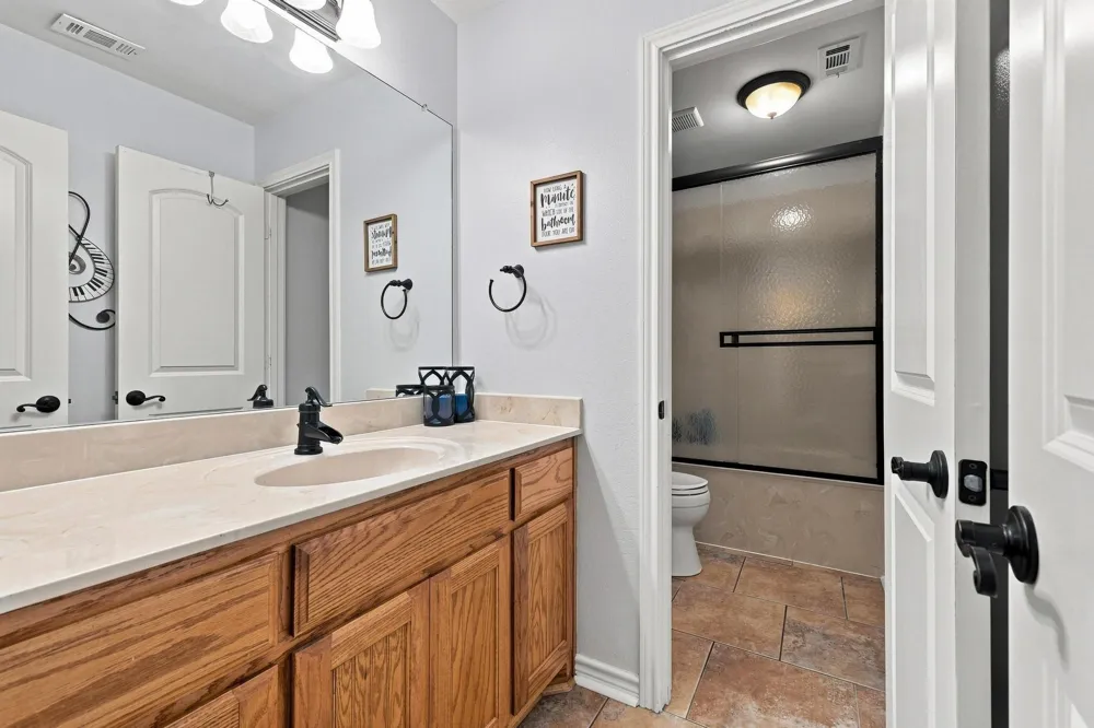 2455 County Road 700 Farmersville, TX 75442
