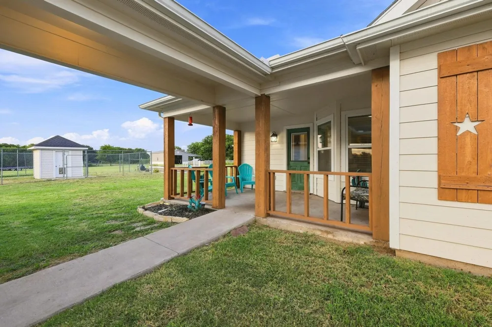 2455 County Road 700 Farmersville, TX 75442