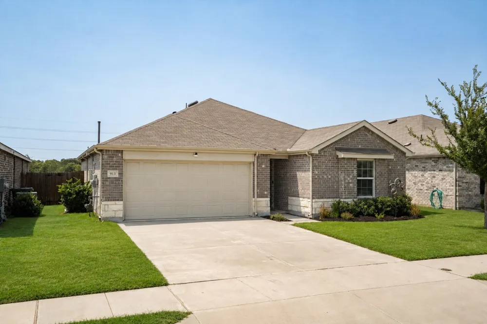 913 Dressage Drive Haslet, TX 76052