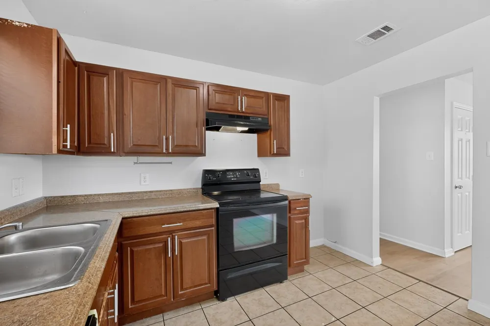 4525 Hunter Street Haltom City, TX 76117