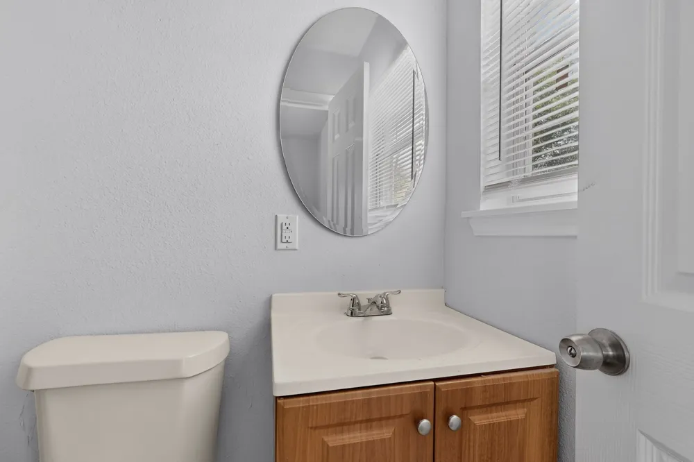 4525 Hunter Street Haltom City, TX 76117