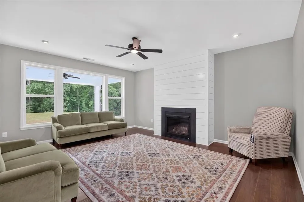 180 Pickens Bluff Lane Hiram, GA 30141