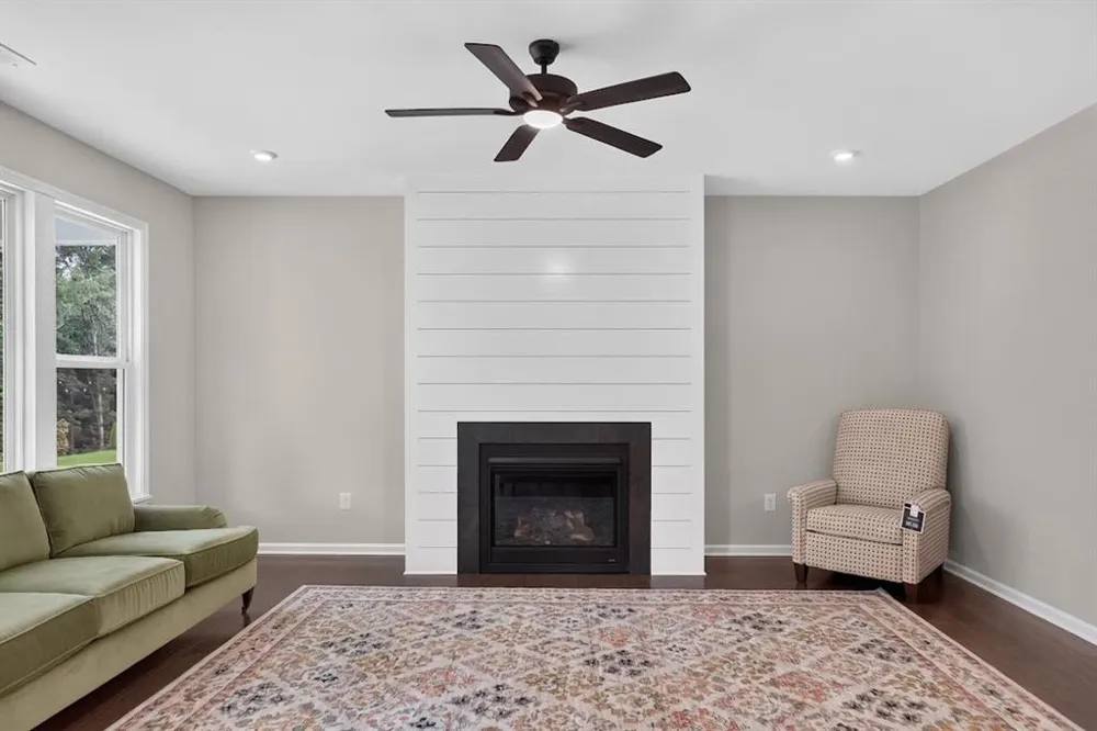 180 Pickens Bluff Lane Hiram, GA 30141