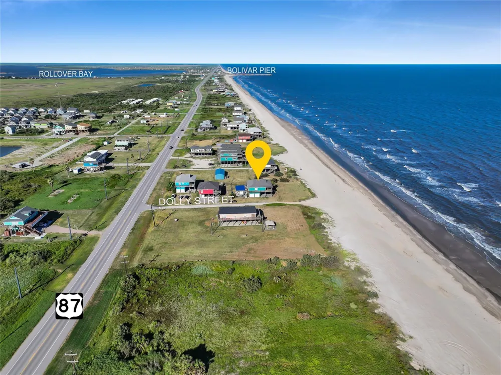 986 Dolly Street Gilchrist, TX 77617