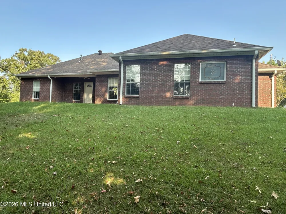 195 County Road 370 Greenwood, MS 38930