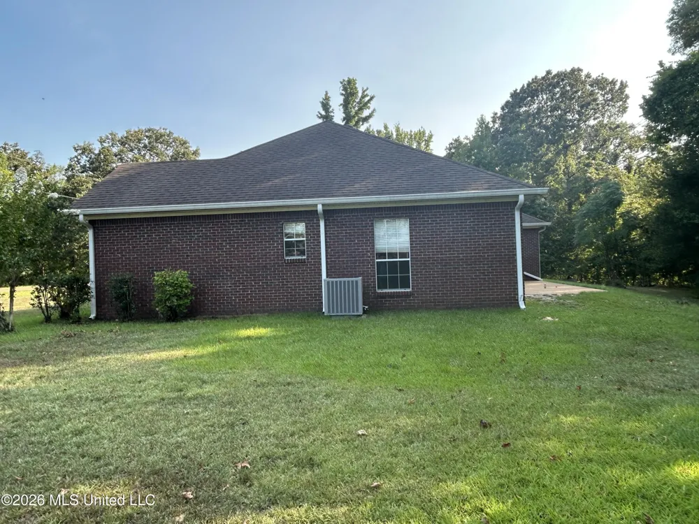 195 County Road 370 Greenwood, MS 38930