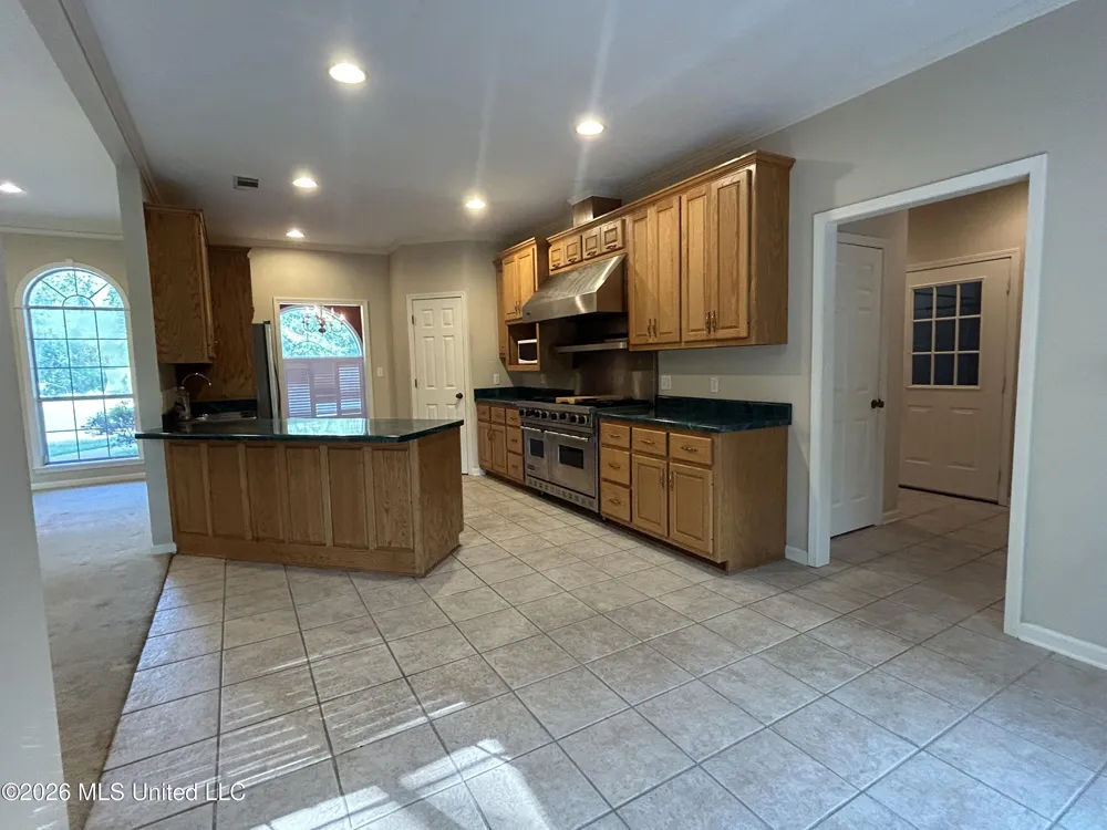 195 County Road 370 Greenwood, MS 38930