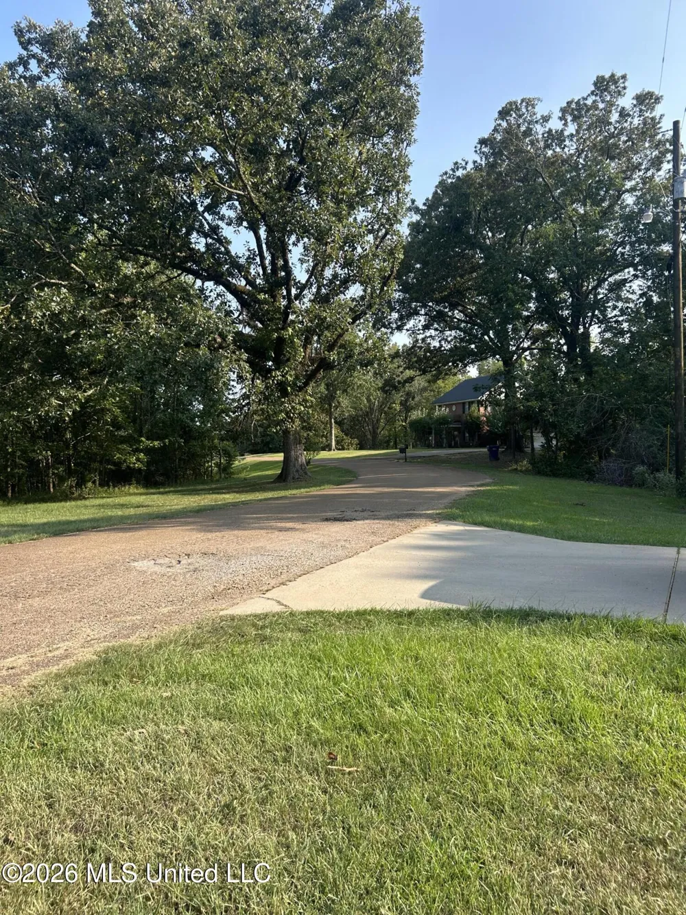 195 County Road 370 Greenwood, MS 38930