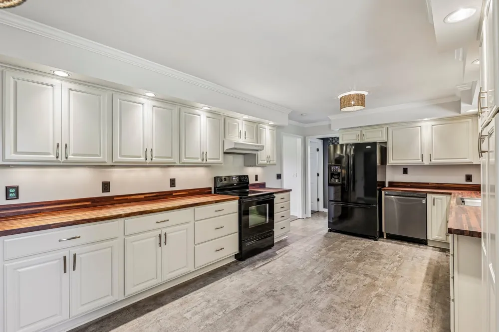 1205 Madison Creek Rd Goodlettsville, TN 37072