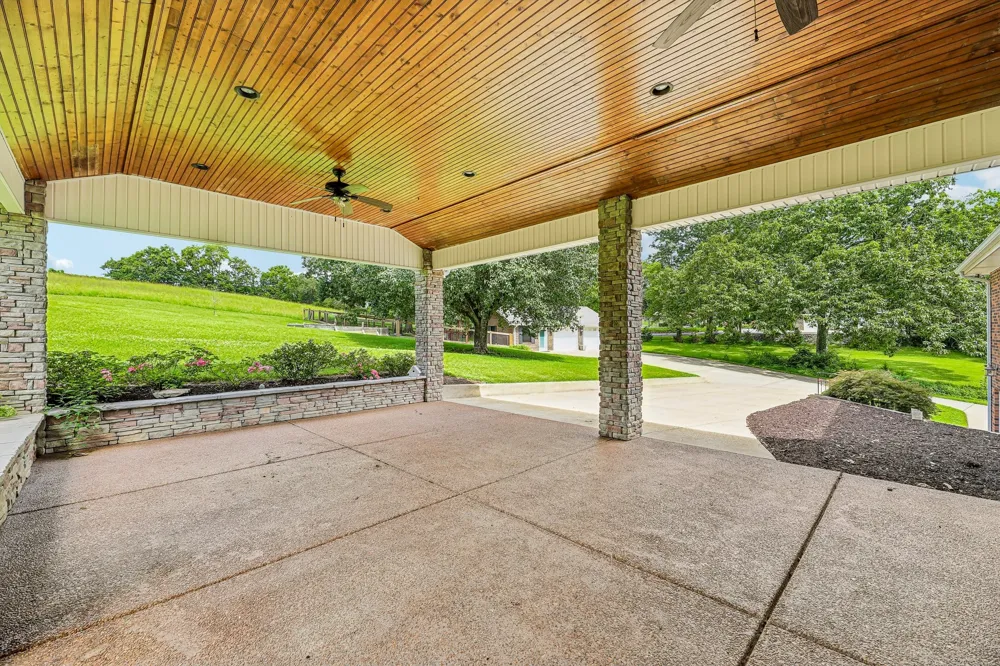 1205 Madison Creek Rd Goodlettsville, TN 37072