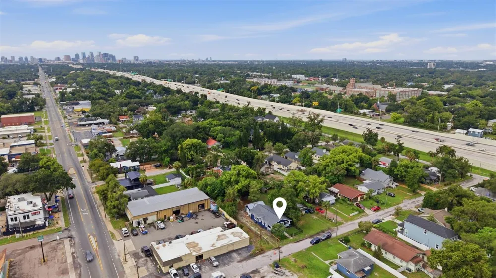 815 E FRIERSON AVENUE Tampa, FL 33603