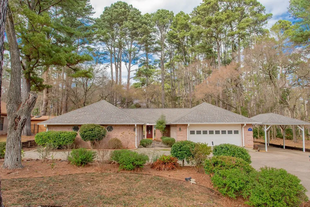 1633 Brookhollow Drive Hideaway, TX 75771