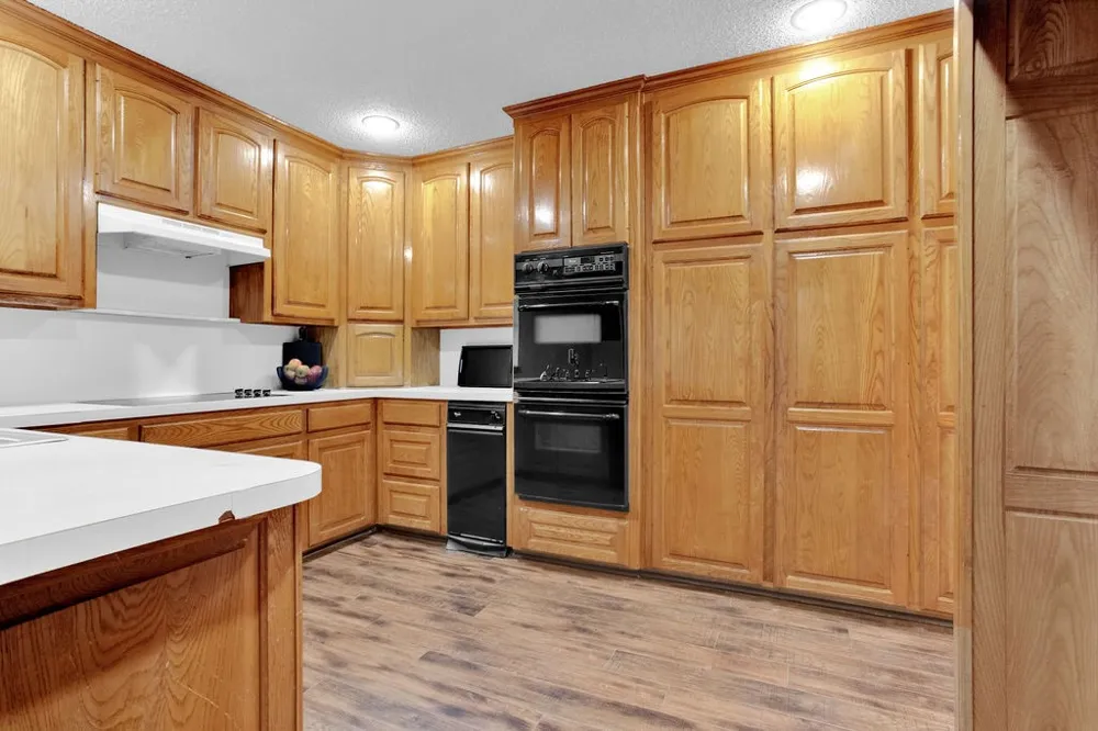 1633 Brookhollow Drive Hideaway, TX 75771